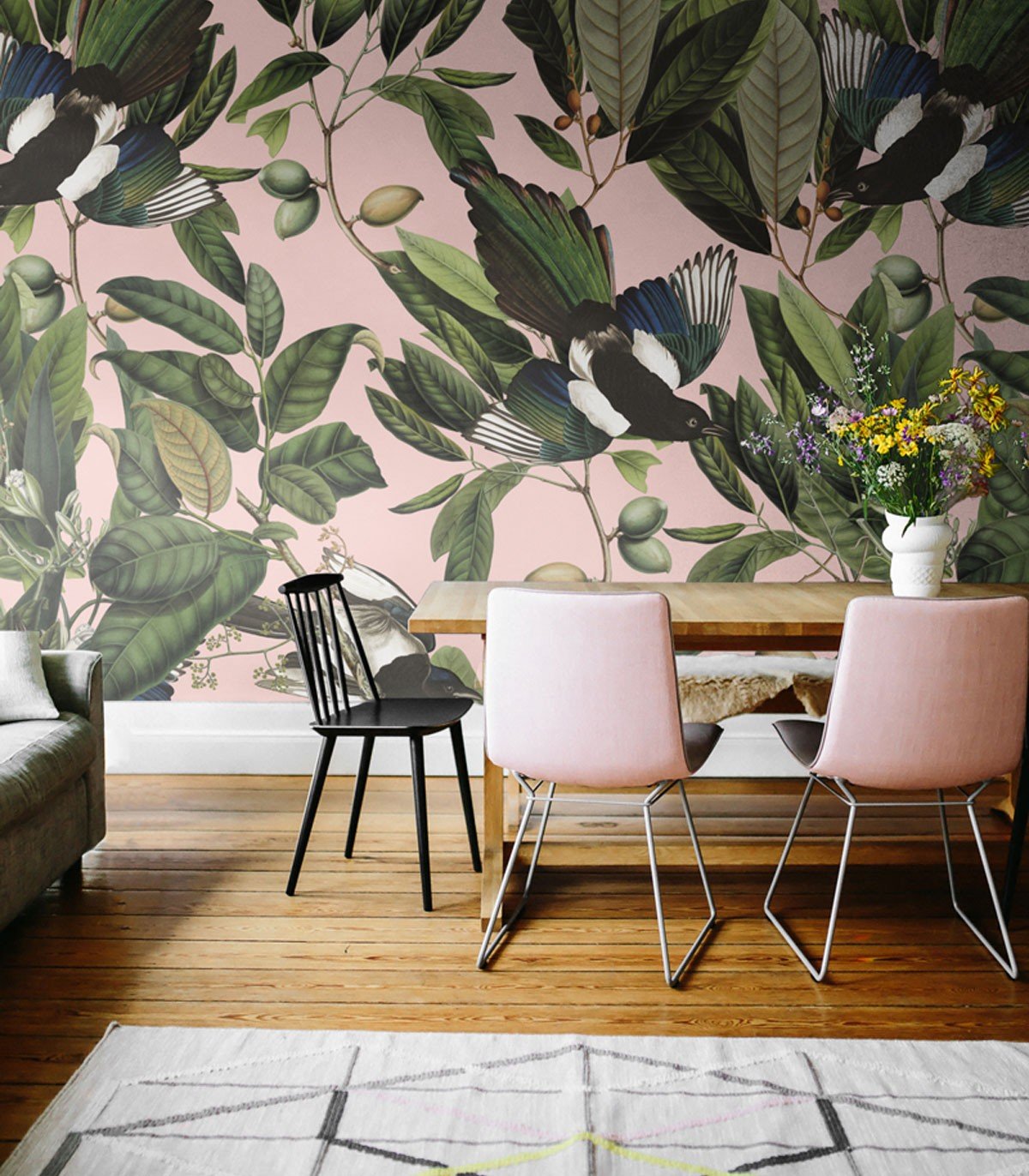 Pudrowy róż i butelkowa zieleń. Jak połączyć je we wnętrzu i zachować harmonię - Wallcolors®