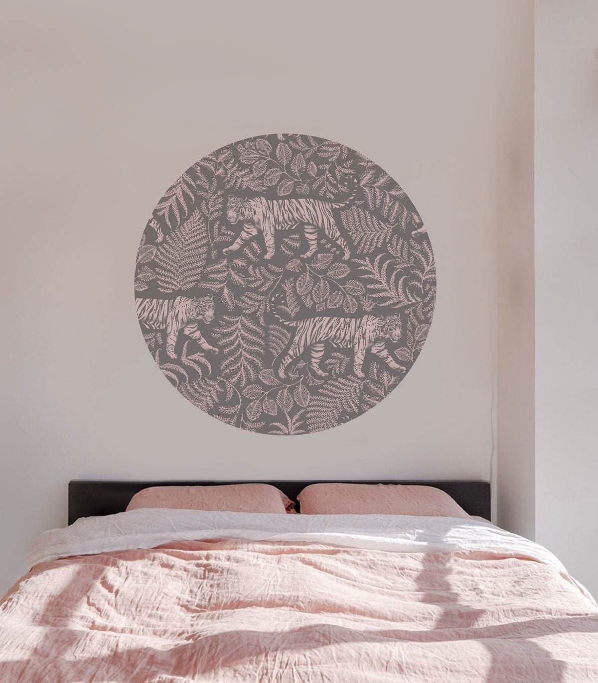 Dots Camouflaged Tiger Gray Pink - Wallcolors®