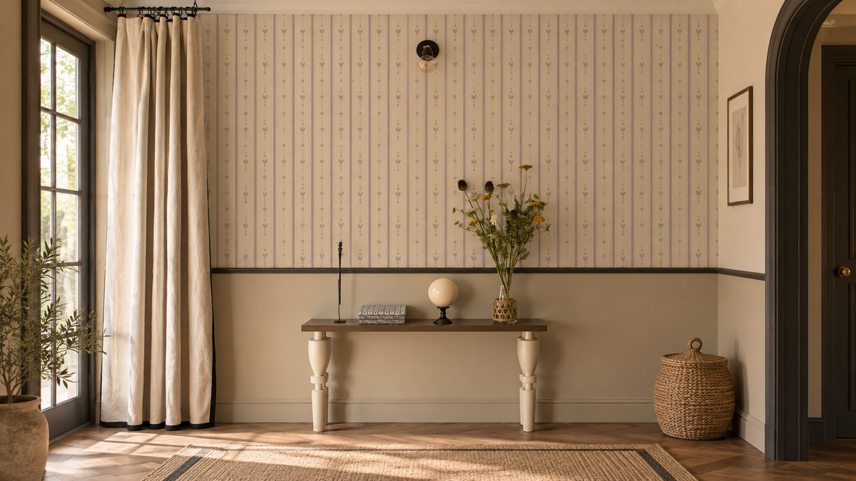 Wallpaper Cottage Stripe Lilac Veil