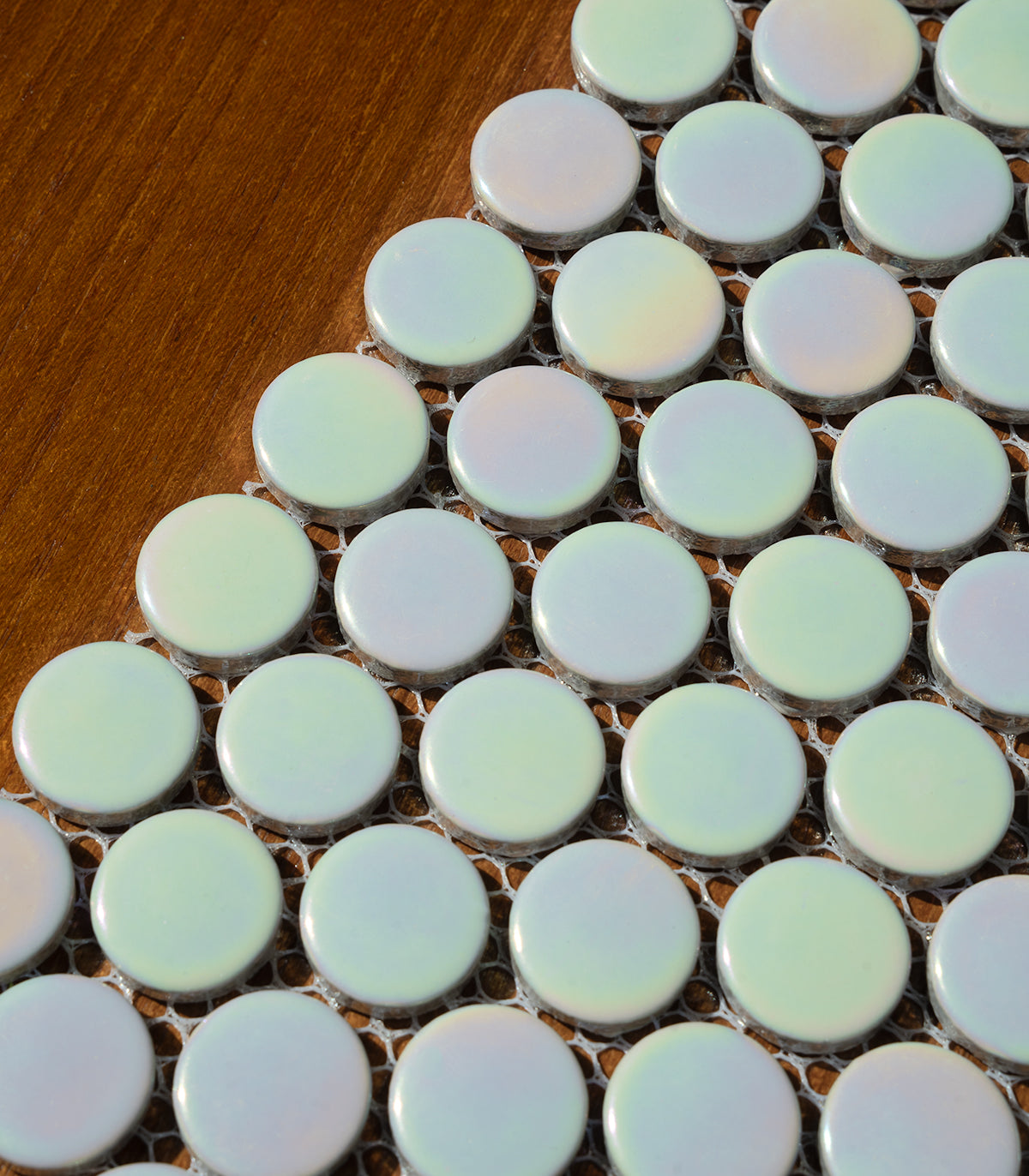 Mozaika penny dots white pearl shine