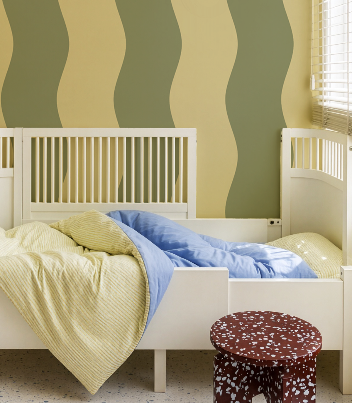 Wallpaper Wave Stripe Olive Dune