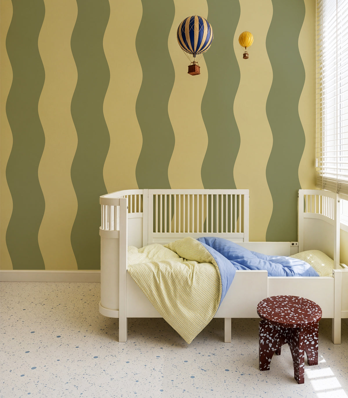 Wallpaper Wave Stripe Olive Dune
