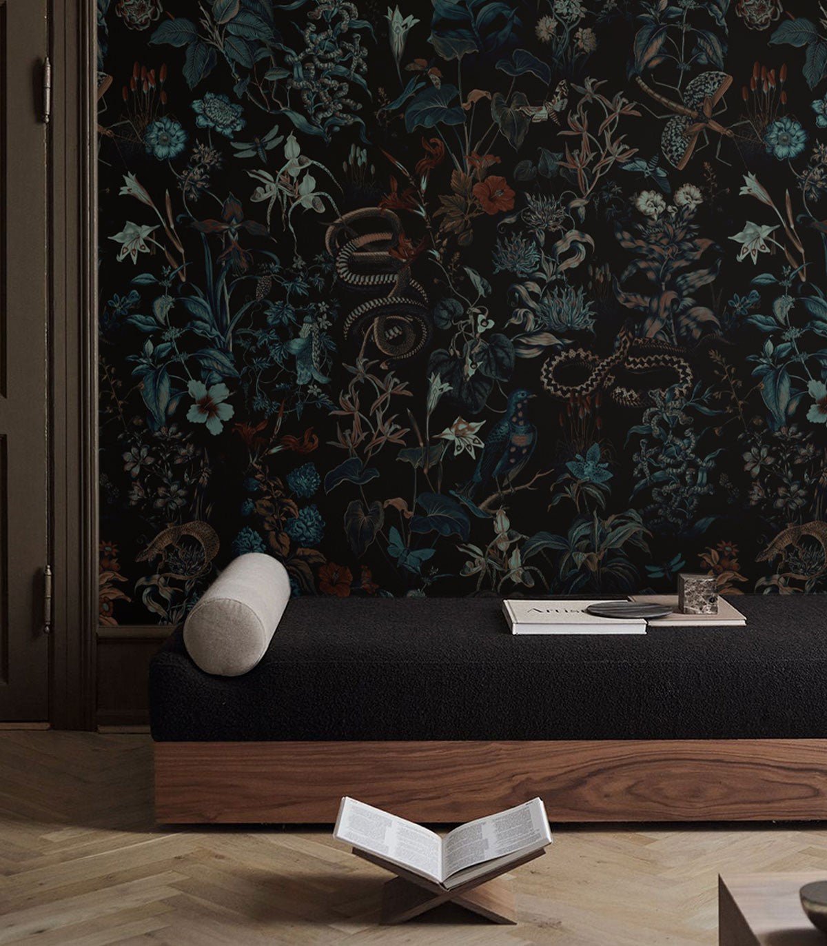 Tapeta Botanic Black - Ekskluzywne Tapety → wallcolors.com