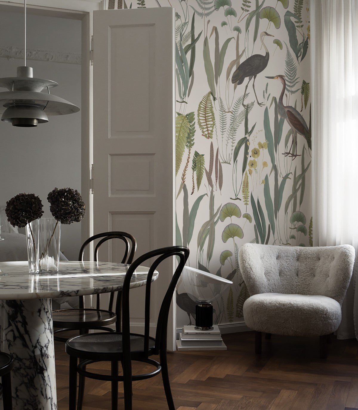 Tapeta Calm Heron Beige - Wallcolors®