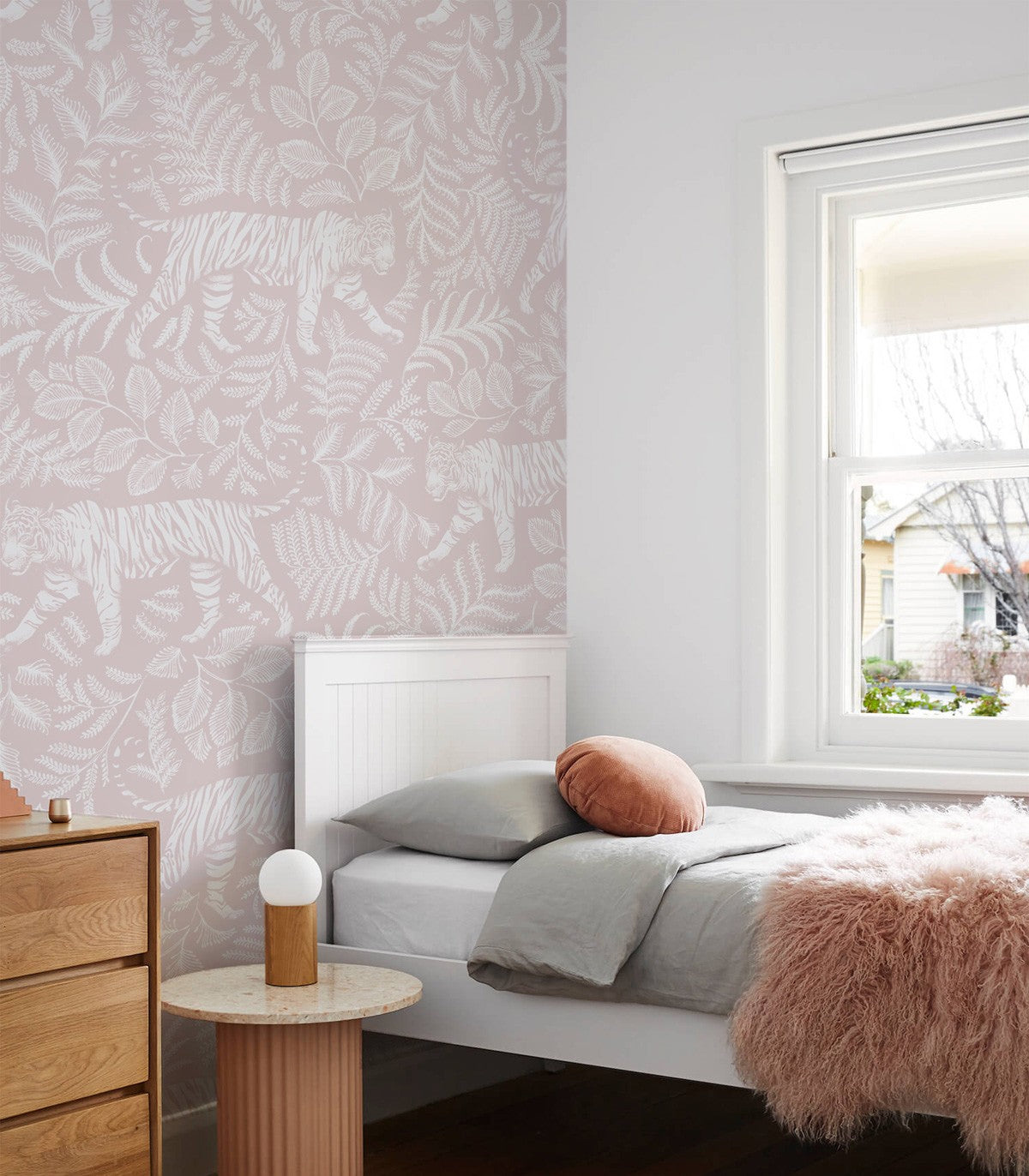 Tapeta Camouflaged Tiger Light Pink
